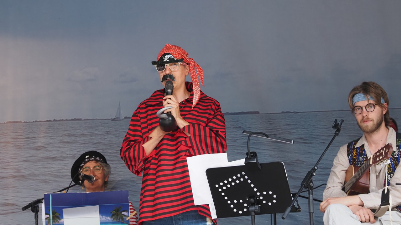 P7143022 RHorz.jpg