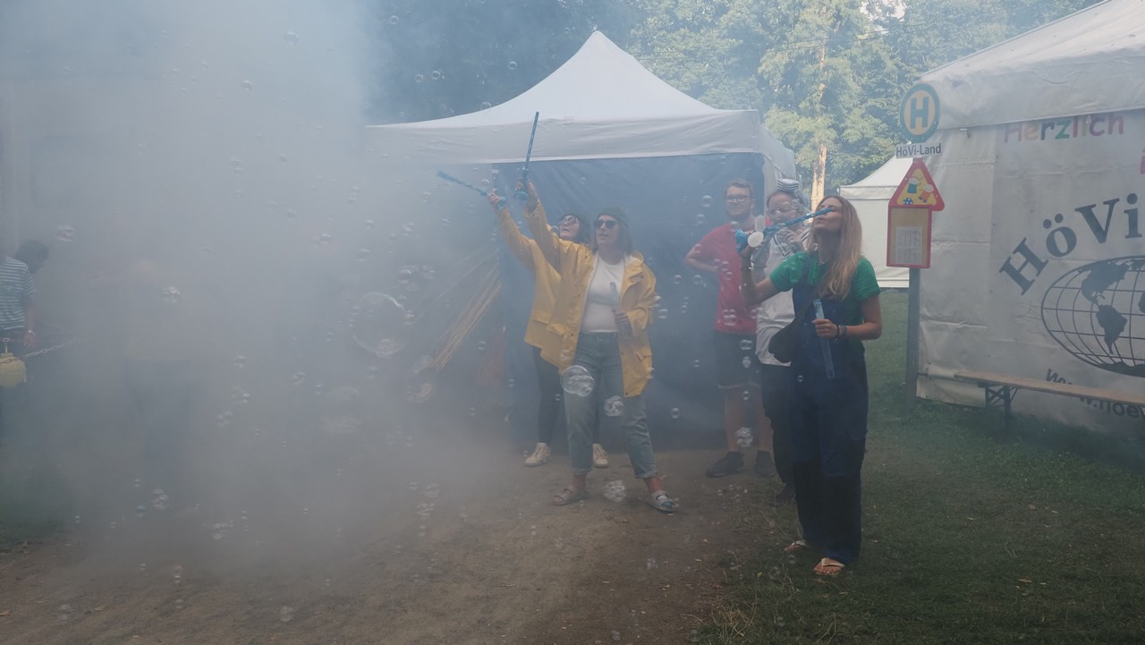 P7253744 RHorz.jpg