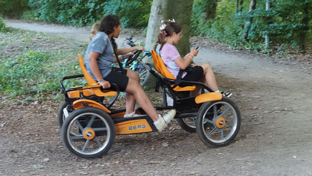 P7253874 RHorz.jpg